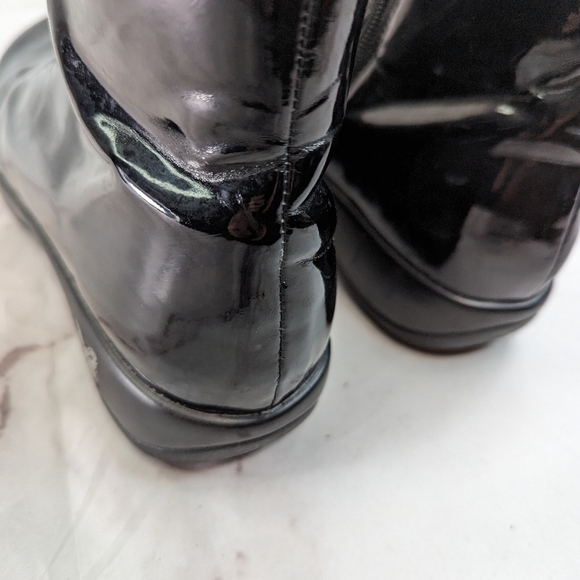 Alegria Boots Black Patent Raina US Size 7 EU 38 Waterproof Ankle Rain Wellie - Picture 6 of 10